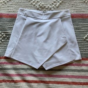 J.McLaughlin White Diamond Skort